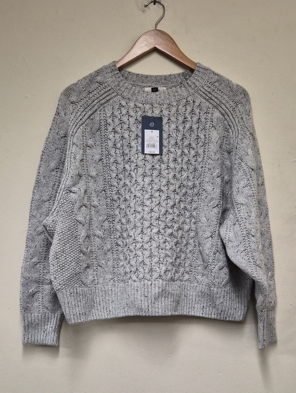 Universal Thread Women's Light Gray Cable Knit Crewneck Sweater Size M